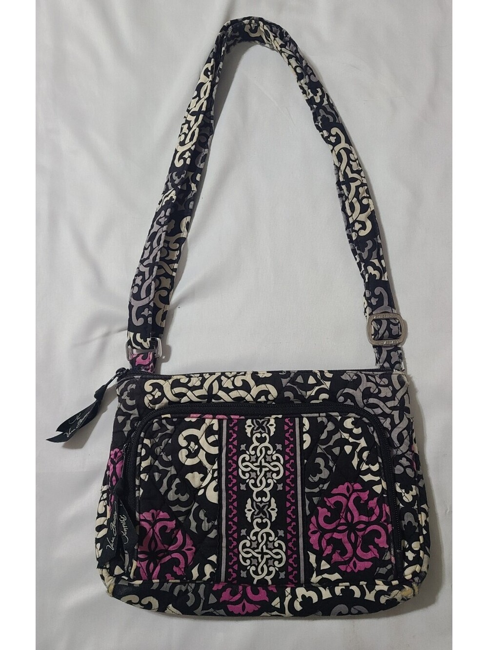 2013 Vera Bradley Hipster Crossbody Purse  Canterberry Magenta Pink Retired Bag
